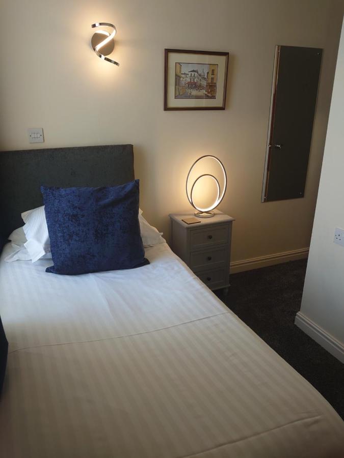 Geordie Pride Lodge Liversedge Eksteriør bilde