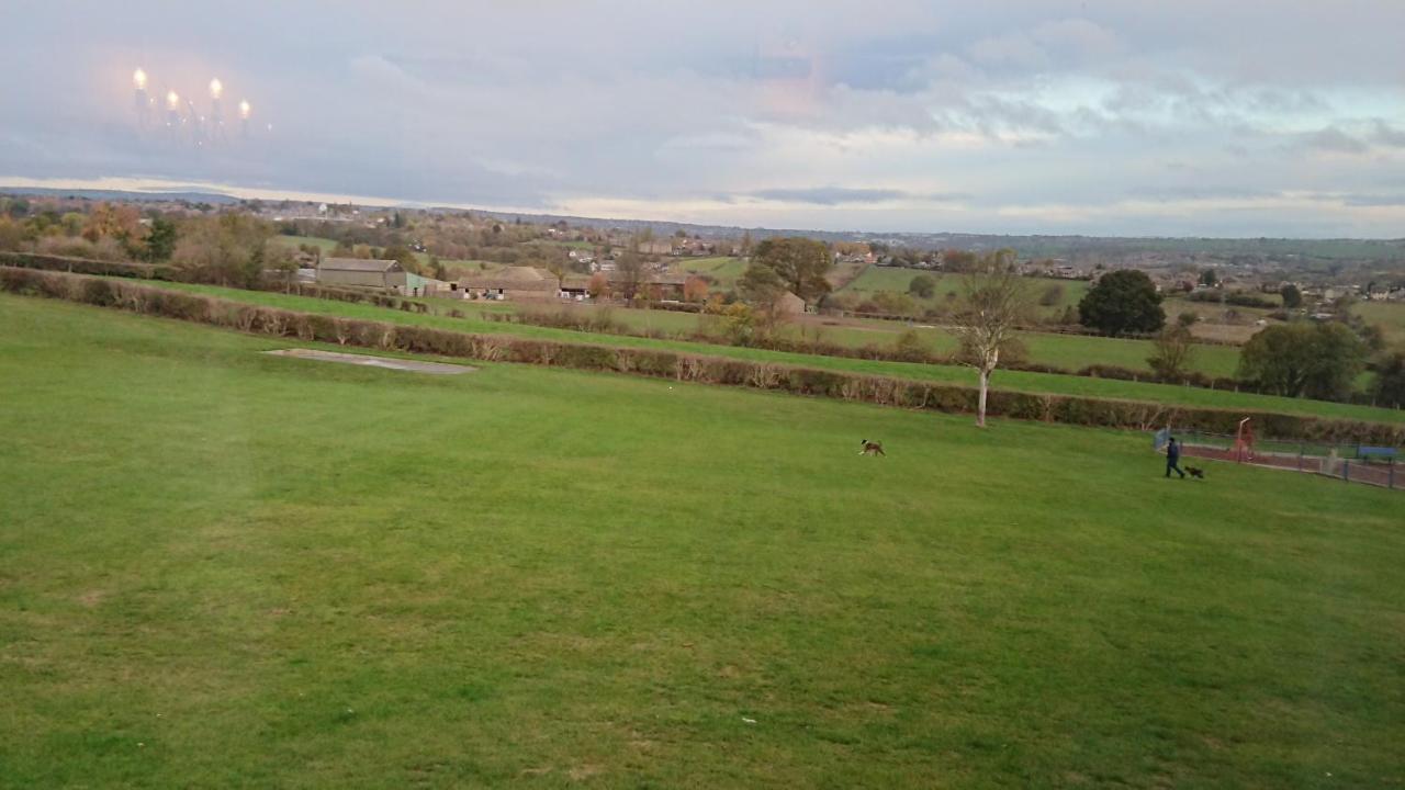 Geordie Pride Lodge Liversedge Eksteriør bilde